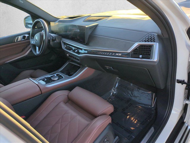 Used 2024 BMW X5 sDrive40i w/ Premium Package RWD image 24