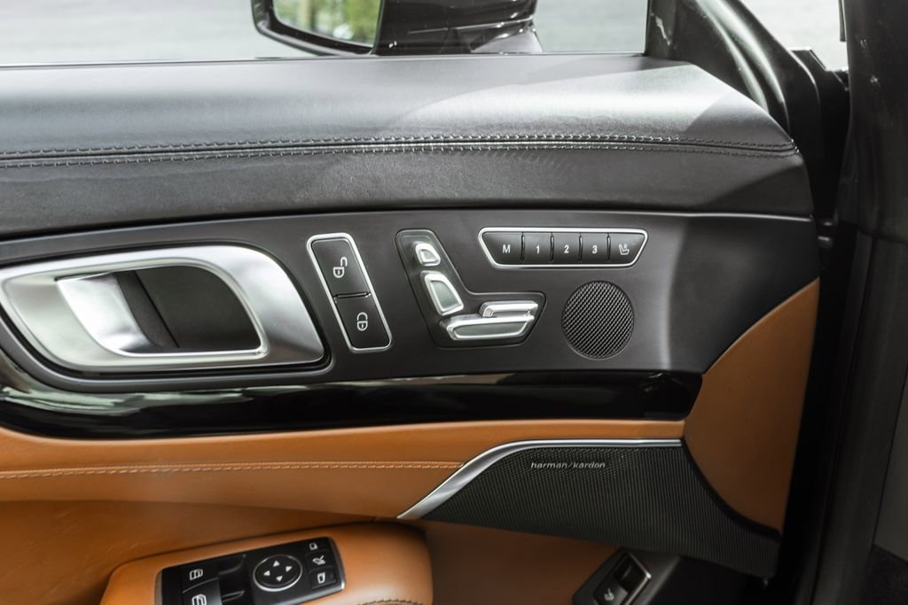 Used 2017 Mercedes-Benz SL 450 w/ Premium I Package image 16
