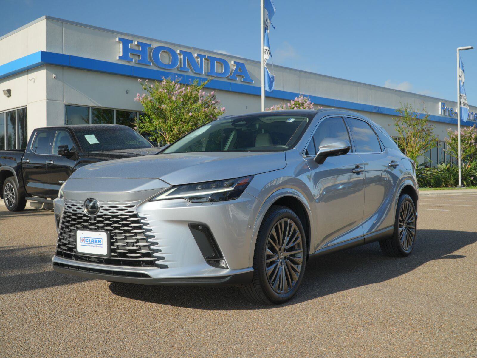 Used 2025 Lexus RX 350 w/ Convenience Package AWD/4WD image 1