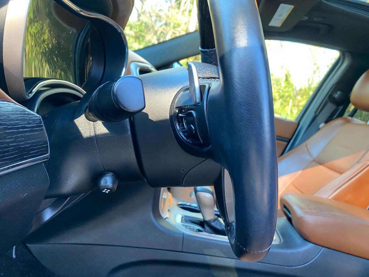 Used 2017 Jeep Grand Cherokee Summit w/ Platinum Series Group image 22