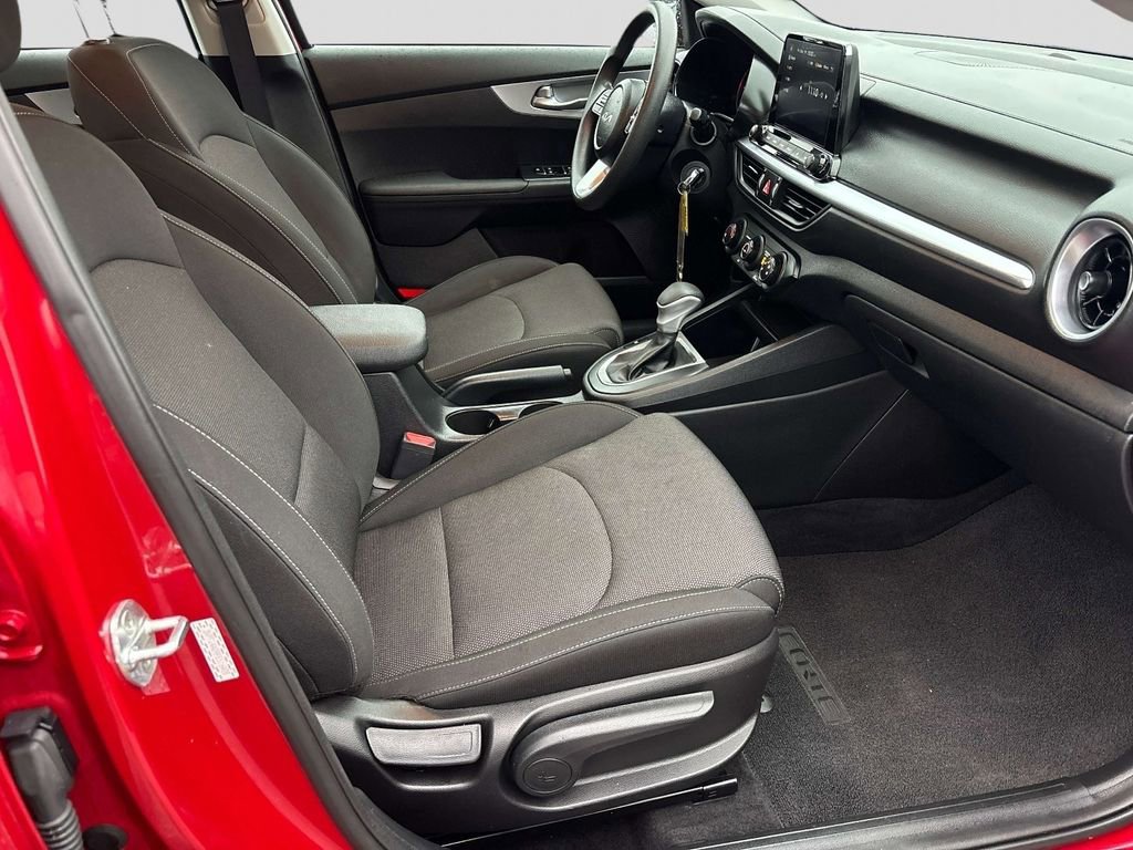 Used 2023 Kia Forte LXS image 13