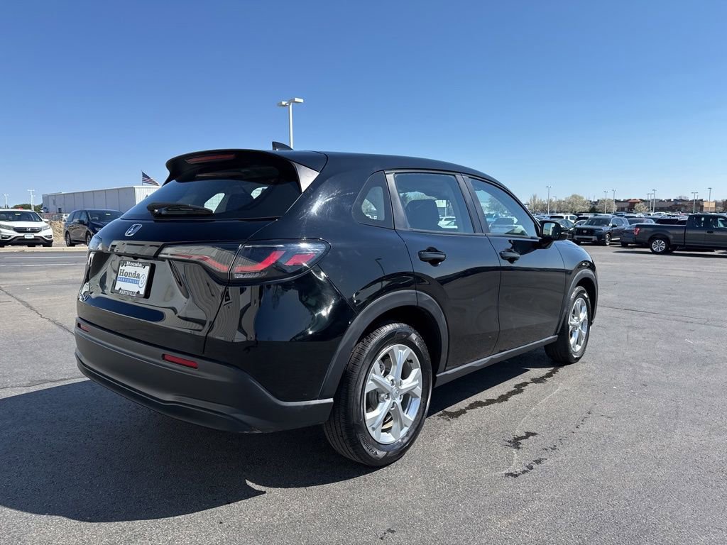 Used 2025 Honda HR-V LX image 7