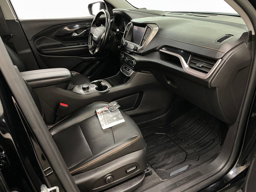 Certified 2024 GMC Terrain AT4 w/ Tech Package AWD/4WD image 39