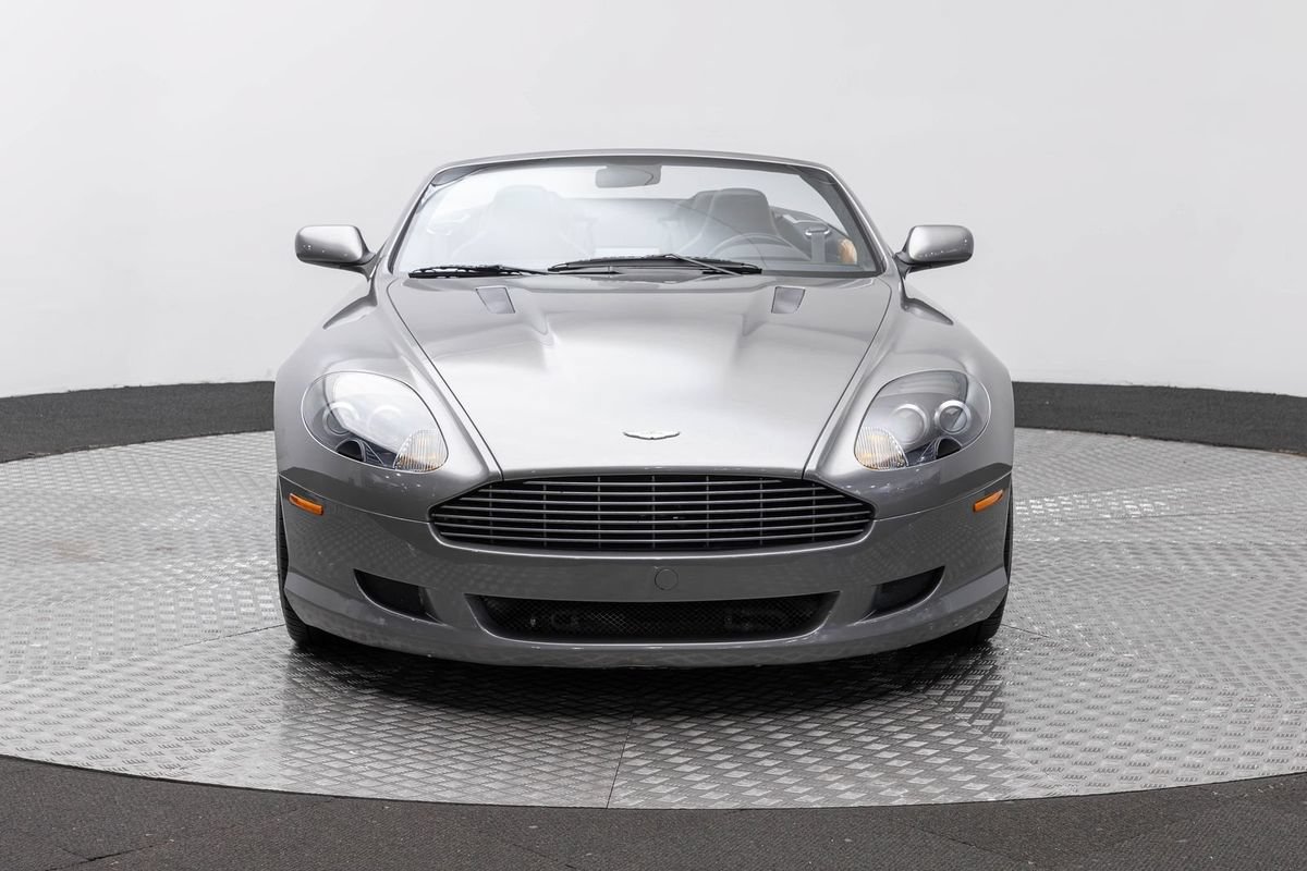 Used 2006 Aston Martin DB9 Volante RWD image 3