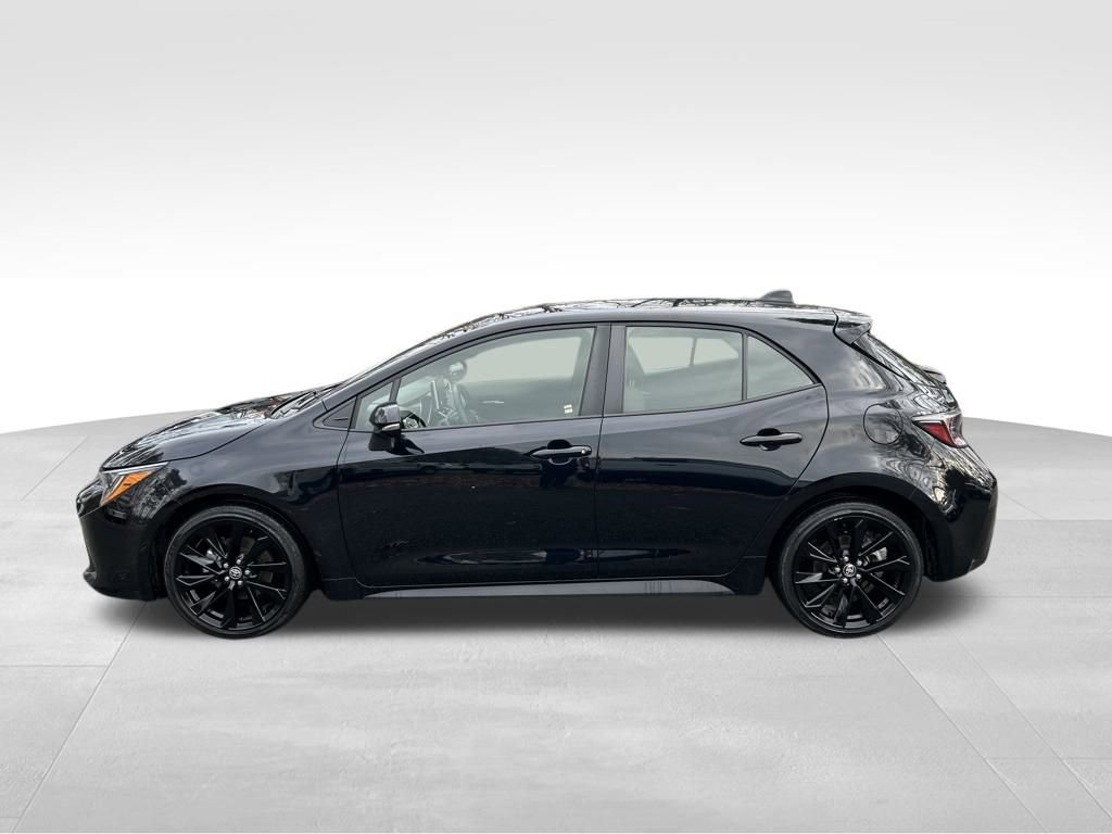 Used 2022 Toyota Corolla SE image 2