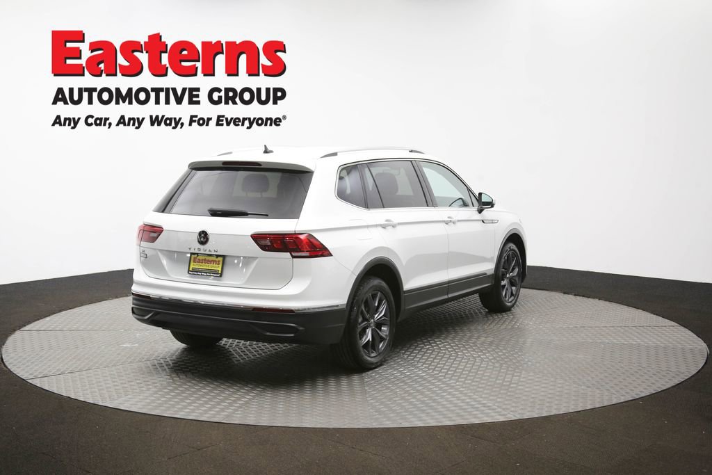 Used 2023 Volkswagen Tiguan SE image 38