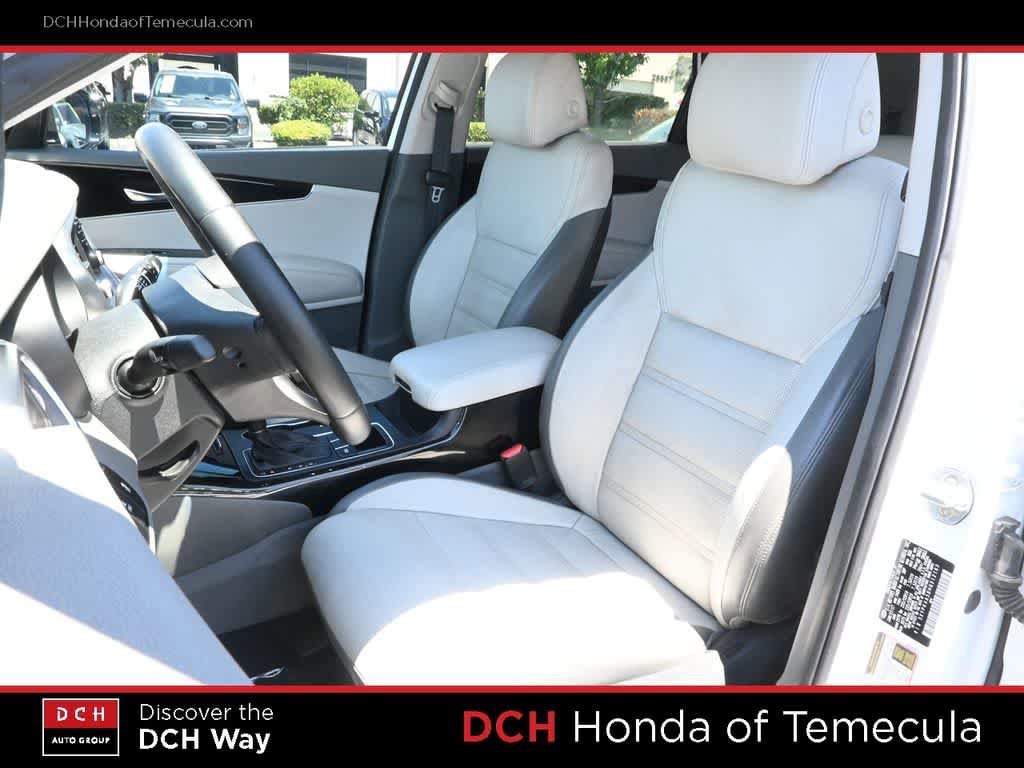Used 2017 Kia Sorento SX FWD image 18