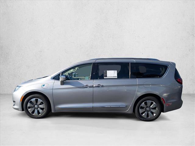 Used 2017 Chrysler Pacifica Platinum FWD image 9