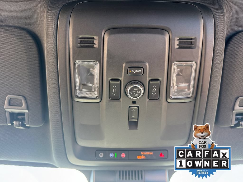 Used 2025 GMC Yukon XL Elevation AWD/4WD image 24