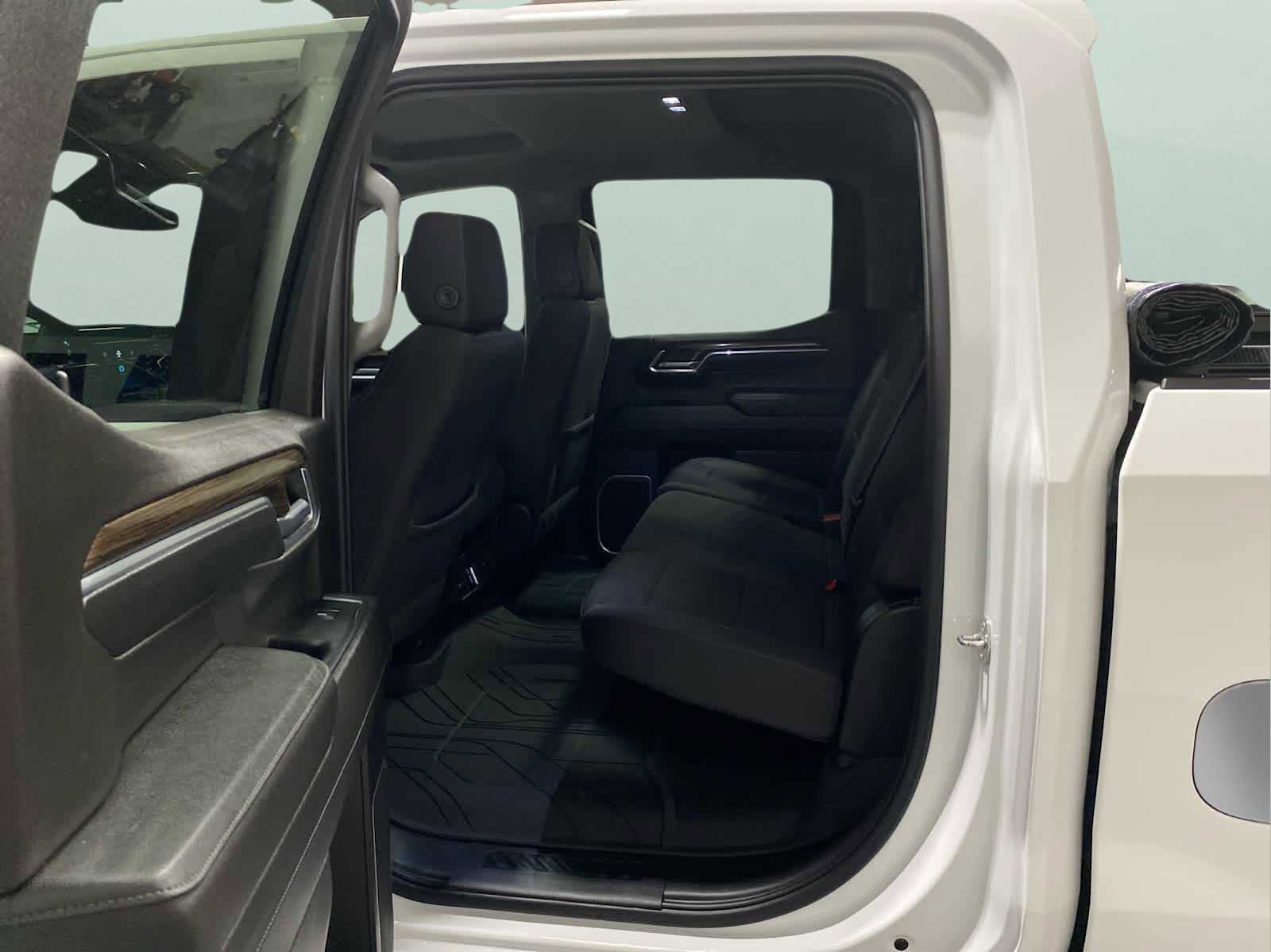 Used 2023 Chevrolet Silverado 1500 LT w/ Protection Package image 25
