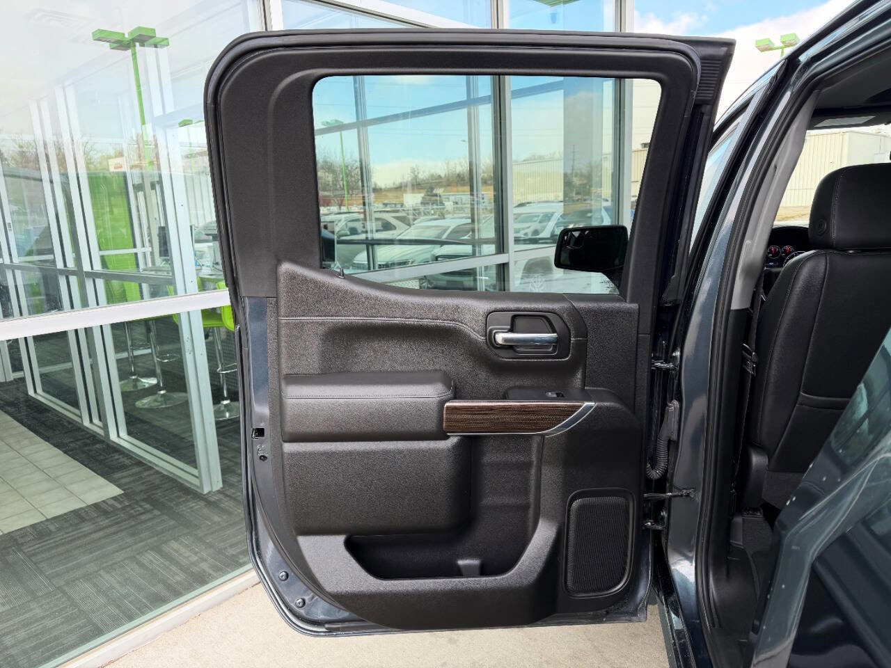 Used 2021 Chevrolet Silverado 1500 RST w/ Convenience Package II AWD/4WD image 43