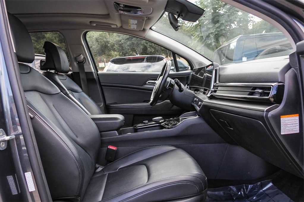 Used 2023 Kia Sportage EX w/ EX Premium Package image 18