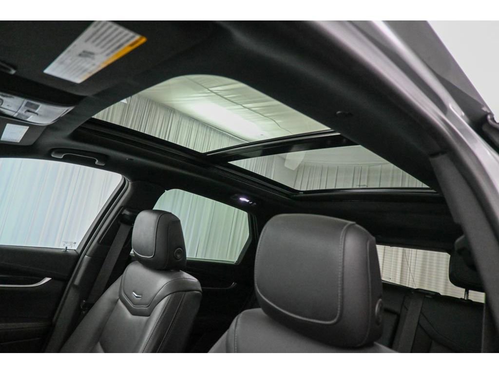 Used 2024 Cadillac XT5 Premium Luxury image 29