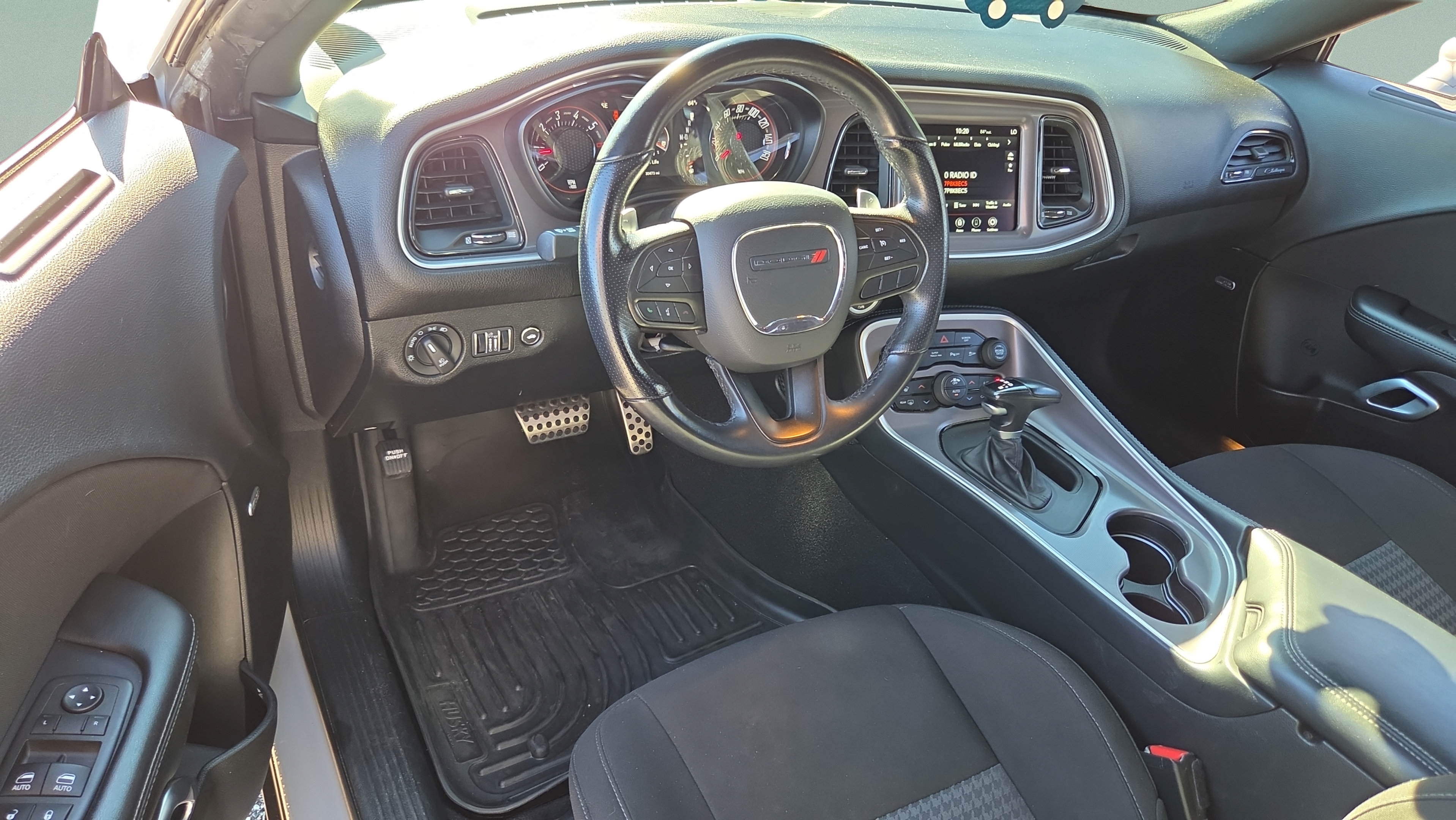 Used 2022 Dodge Challenger R/T w/ Blacktop Package RWD image 11