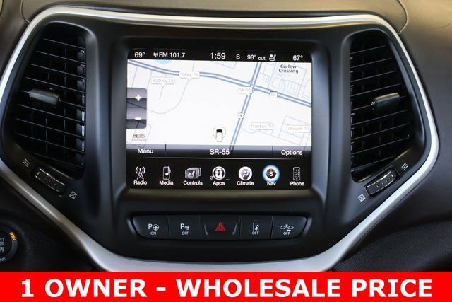 Used 2016 Jeep Cherokee Overland w/ Technology Group image 15