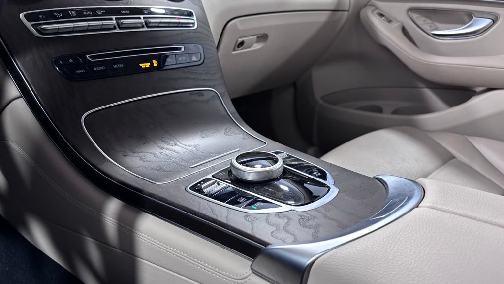 Used 2019 Mercedes-Benz GLC 300 4MATIC image 15