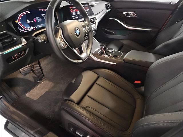 Used 2022 BMW 330i Sedan w/ Driving Assistance Package RWD image 10