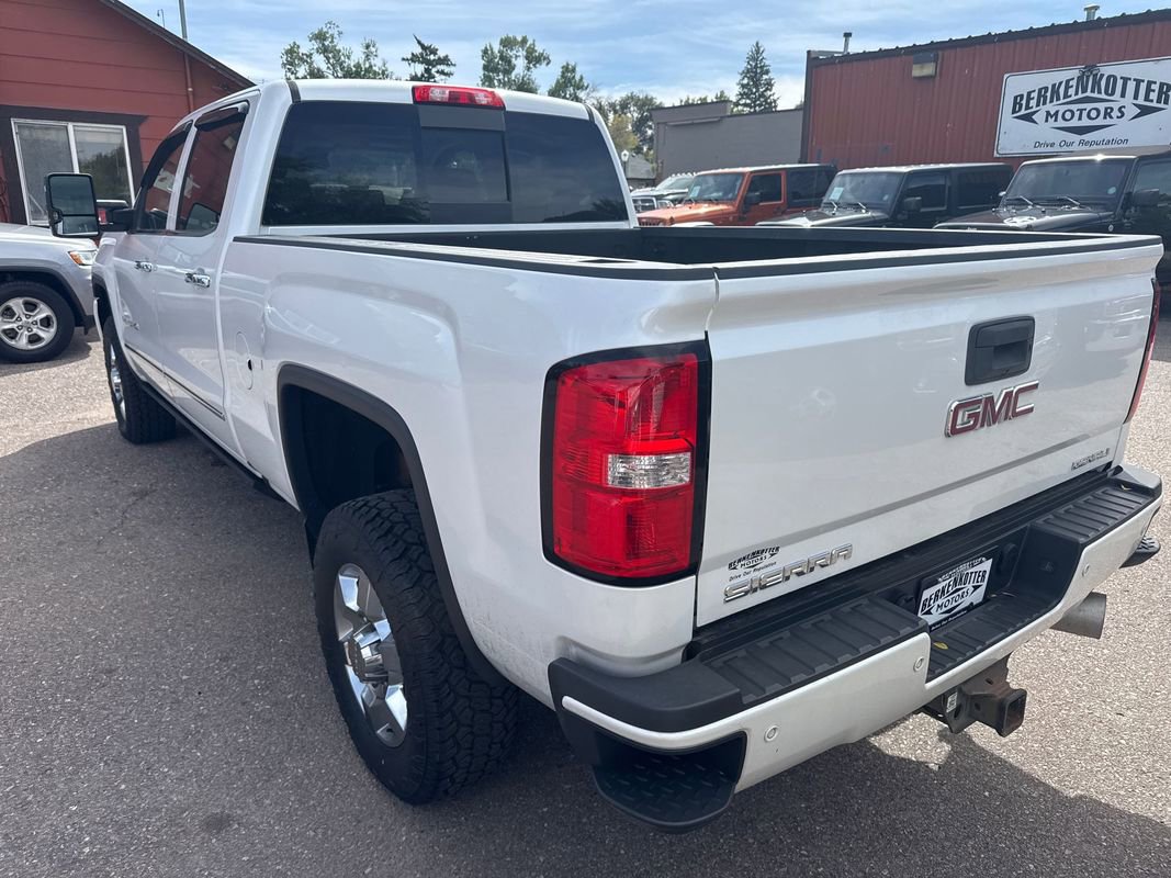 Used 2018 GMC Sierra 3500 Denali w/ Duramax Plus Package image 5