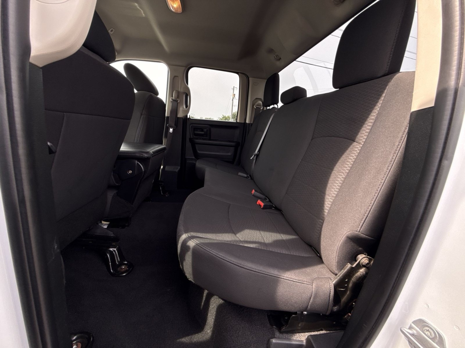 Used 2019 RAM 1500 Express AWD/4WD image 24