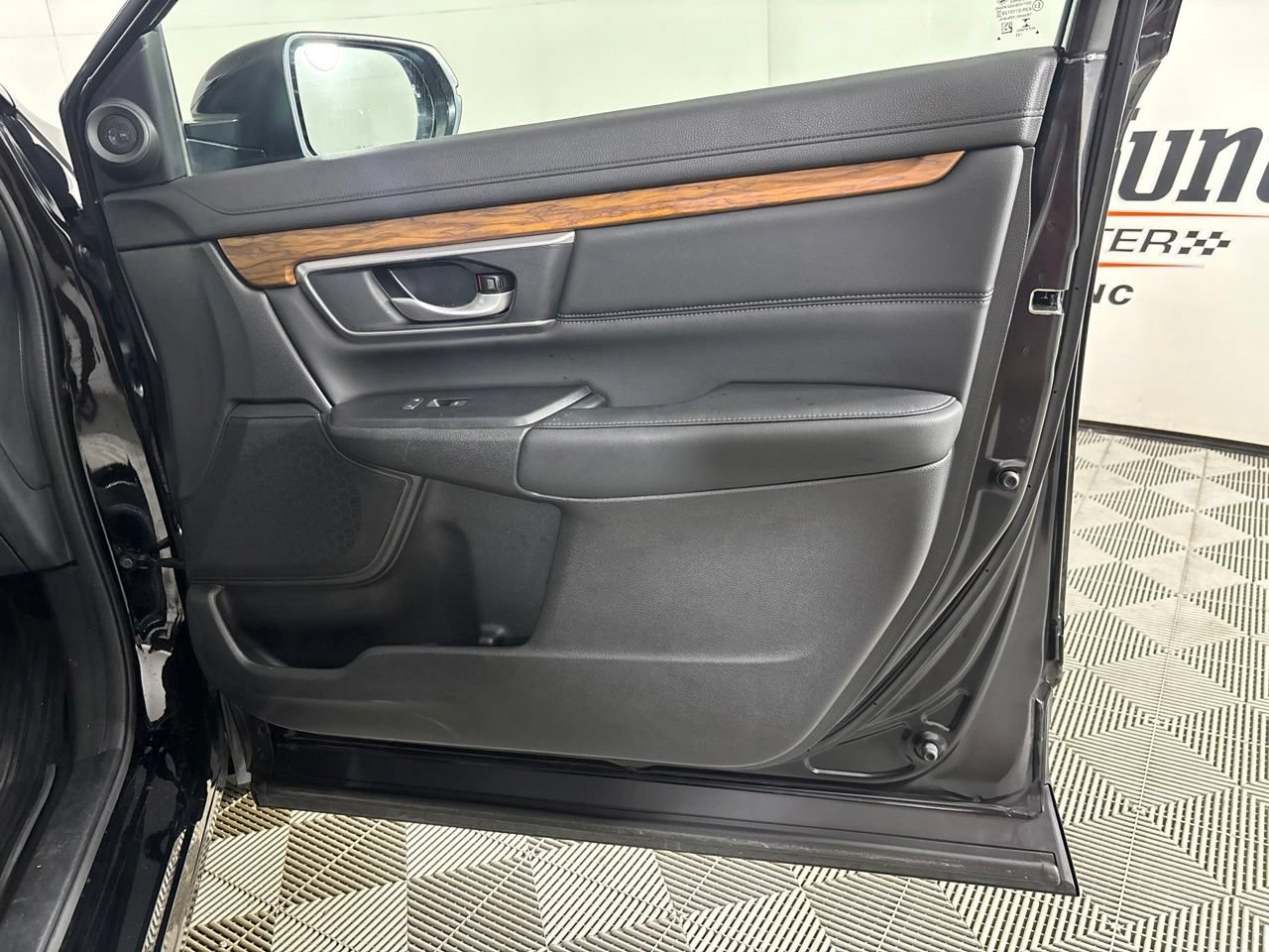 Used 2022 Honda CR-V Touring image 30