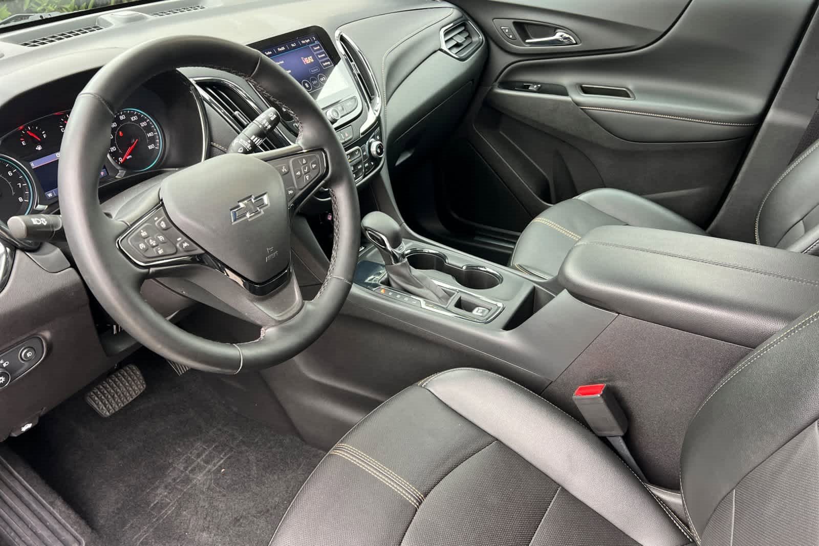 Used 2024 Chevrolet Equinox Premier image 11