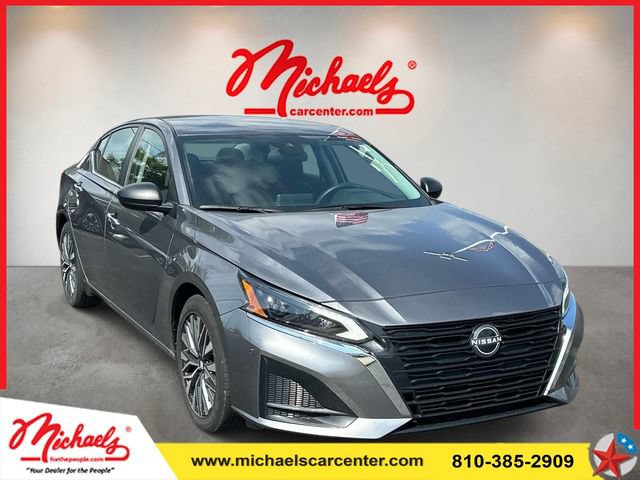 Used 2024 Nissan Altima 2.5 SV FWD image 1