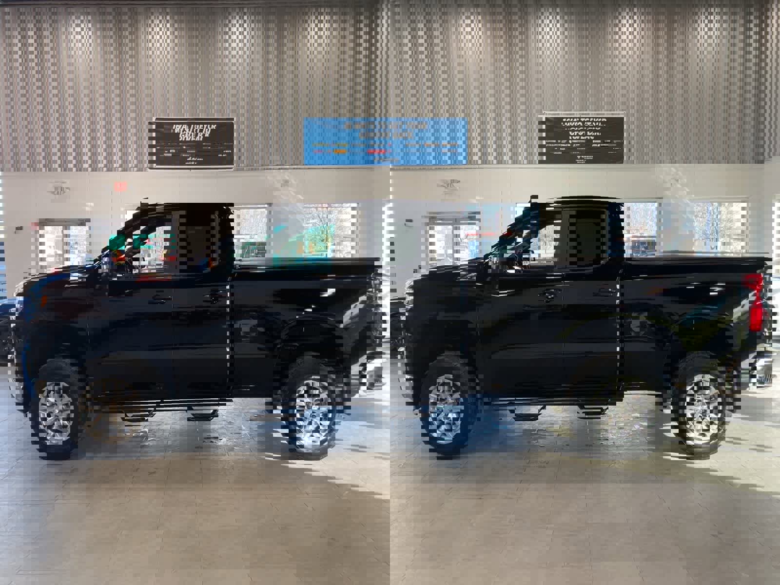 Used 2019 Chevrolet Silverado 1500 LT w/ All-Star Edition image 8