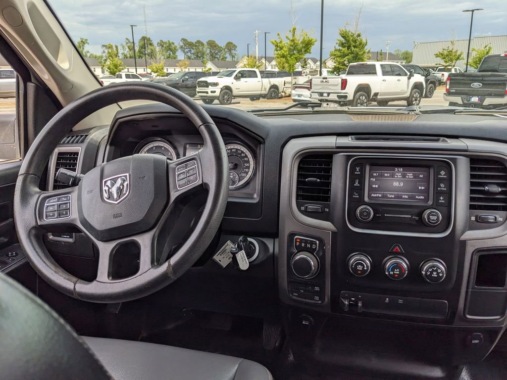 Used 2022 RAM 1500 Tradesman w/ Chrome Appearance Group AWD/4WD image 29
