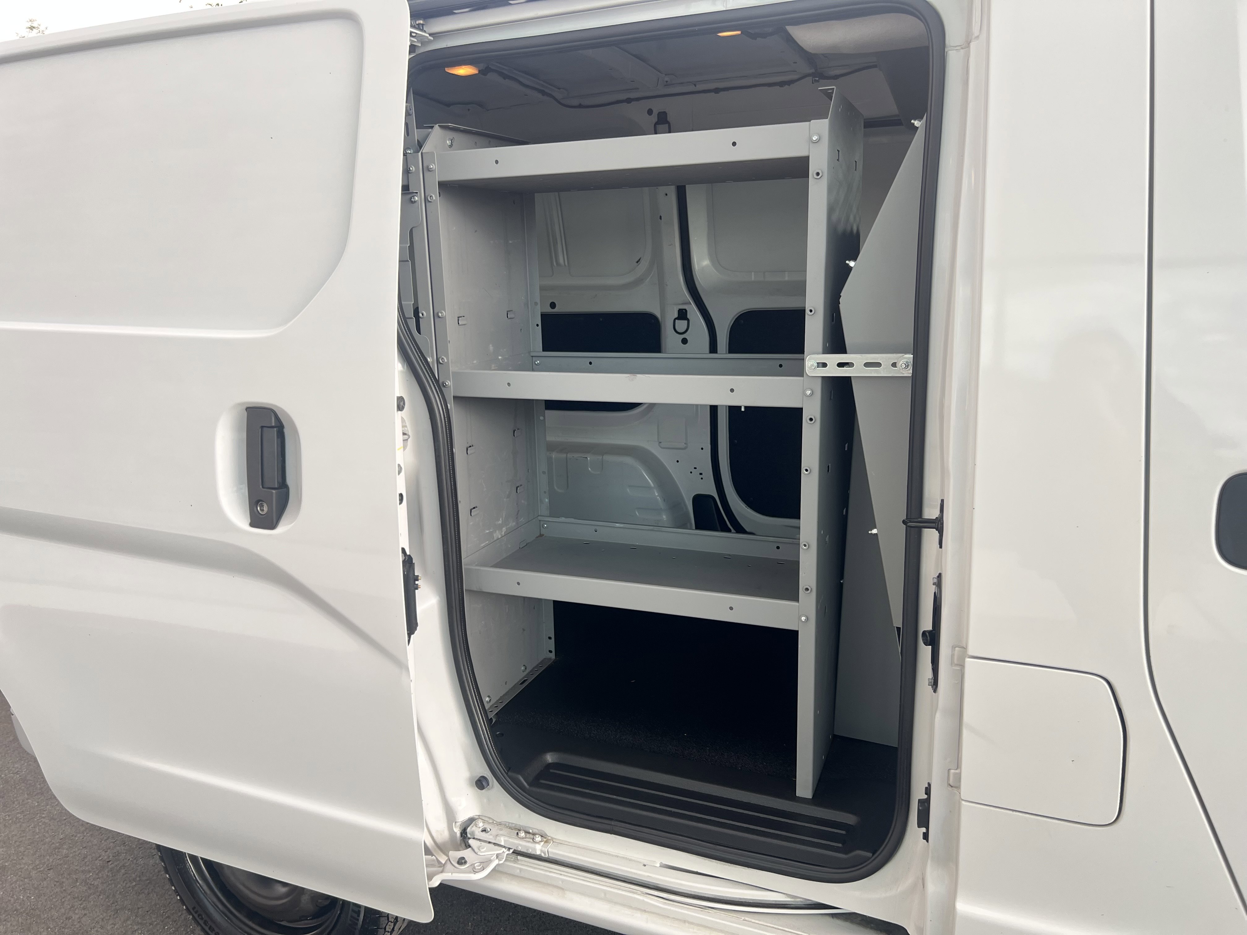 Used 2020 Nissan NV200 SV w/ Back Door Glass Package FWD image 8