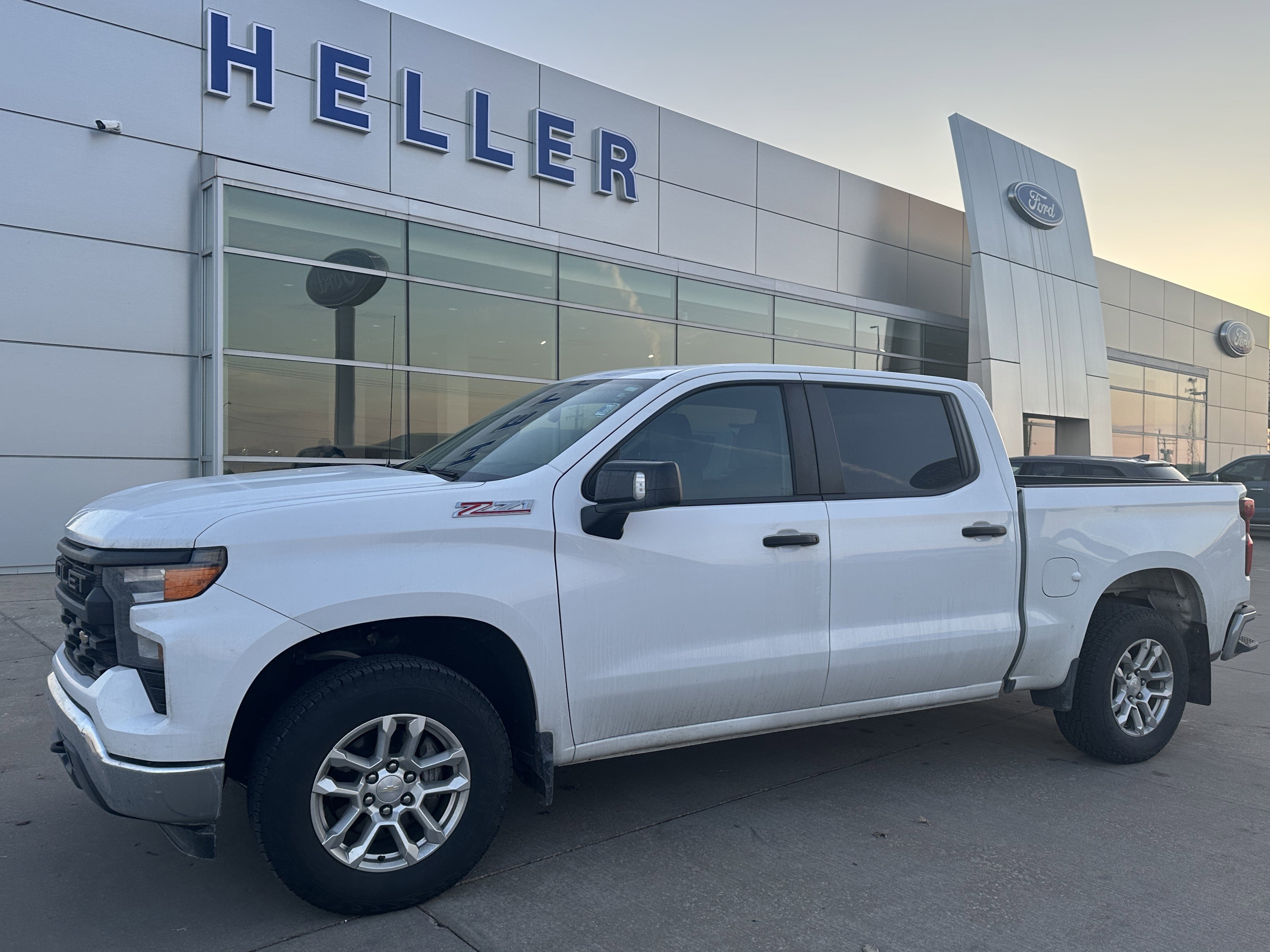 Used 2022 Chevrolet Silverado 1500 W/T w/ WT Value Package image 3