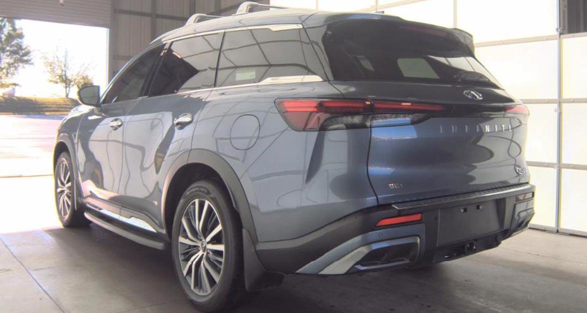 Certified 2023 INFINITI QX60 Sensory w/ Vision Package AWD/4WD image 8