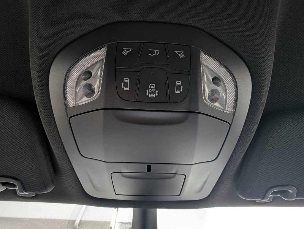 New 2026 Chrysler Pacifica Select w/ S Appearance Package FWD image 35