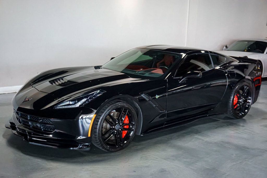 Used 2019 Chevrolet Corvette Stingray Coupe RWD image 5