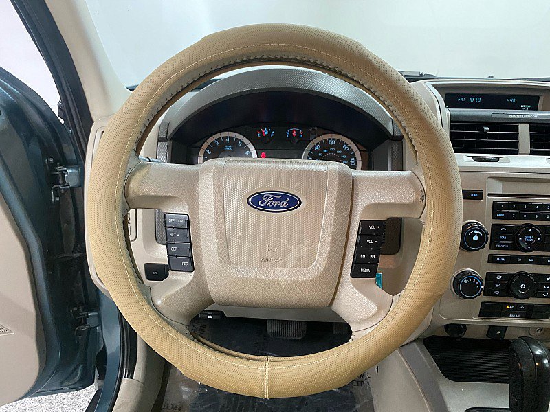 Used 2010 Ford Escape XLT image 13