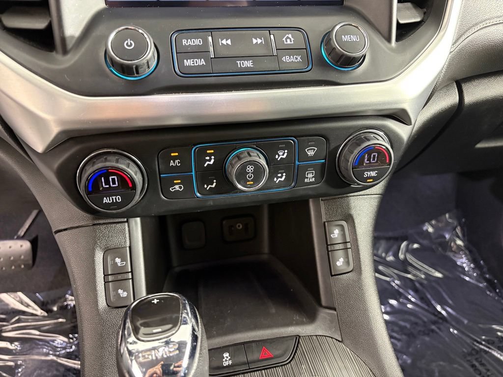 Used 2019 GMC Acadia SLT AWD/4WD image 18