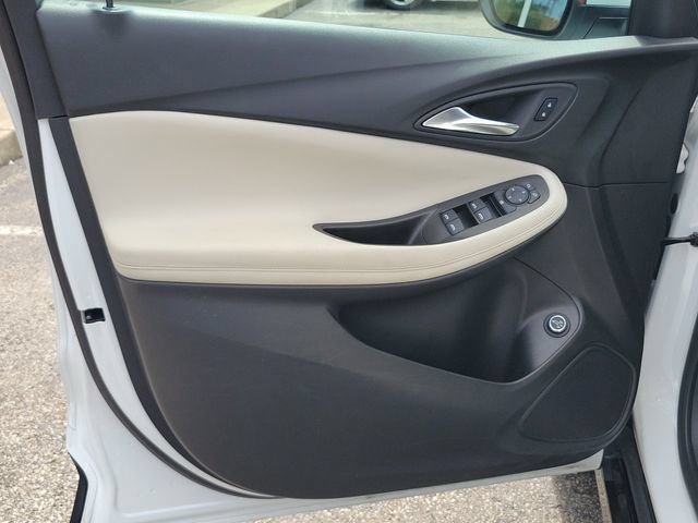 Used 2024 Buick Encore GX Sport Touring w/ Advanced Technology Package FWD image 17