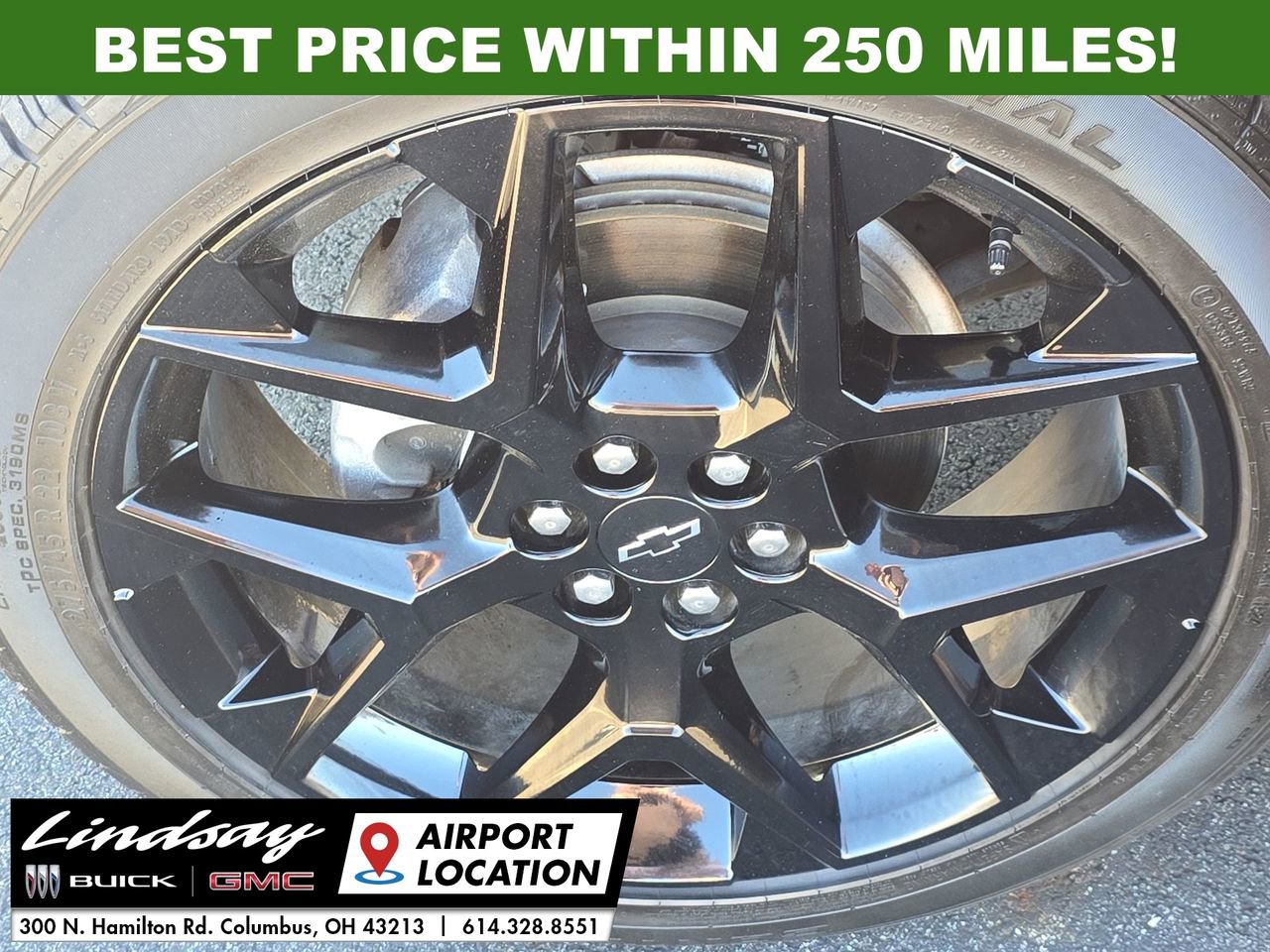 Used 2024 Chevrolet Traverse RS image 33