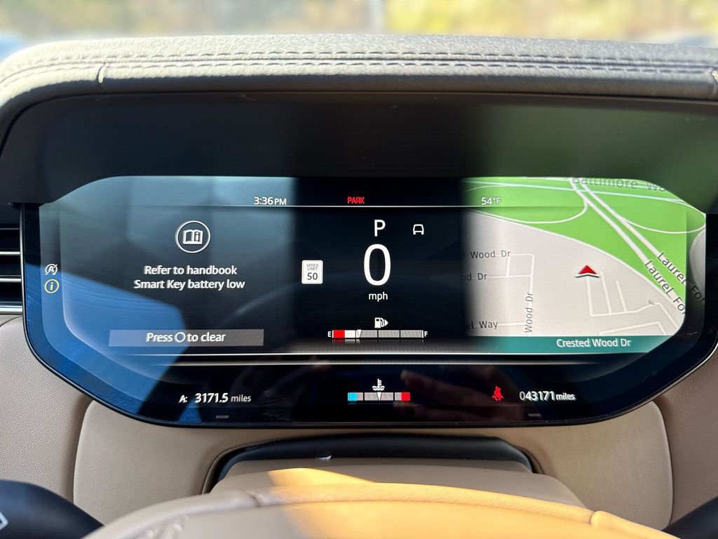 Used 2023 Land Rover Range Rover SE image 10