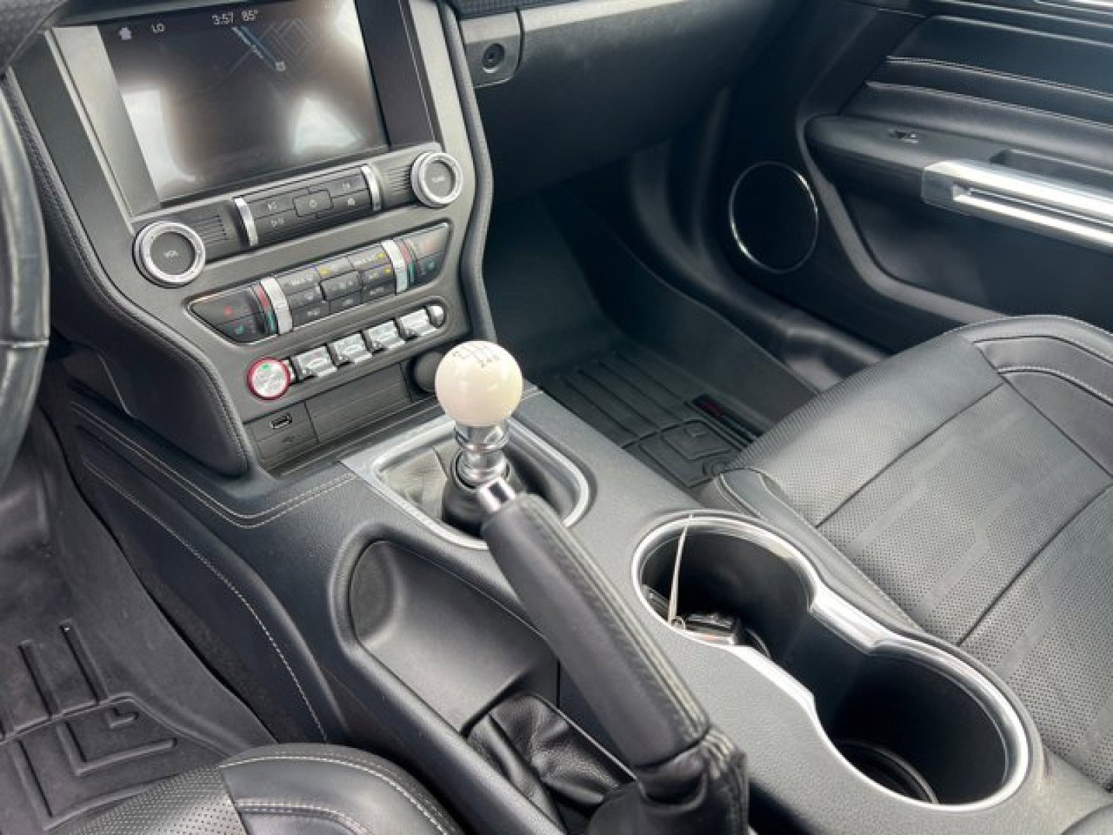 Used 2019 Ford Mustang GT Premium w/ Performance Package - Level 2 image 13