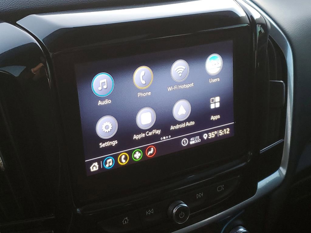 Used 2020 Chevrolet Traverse LT image 16