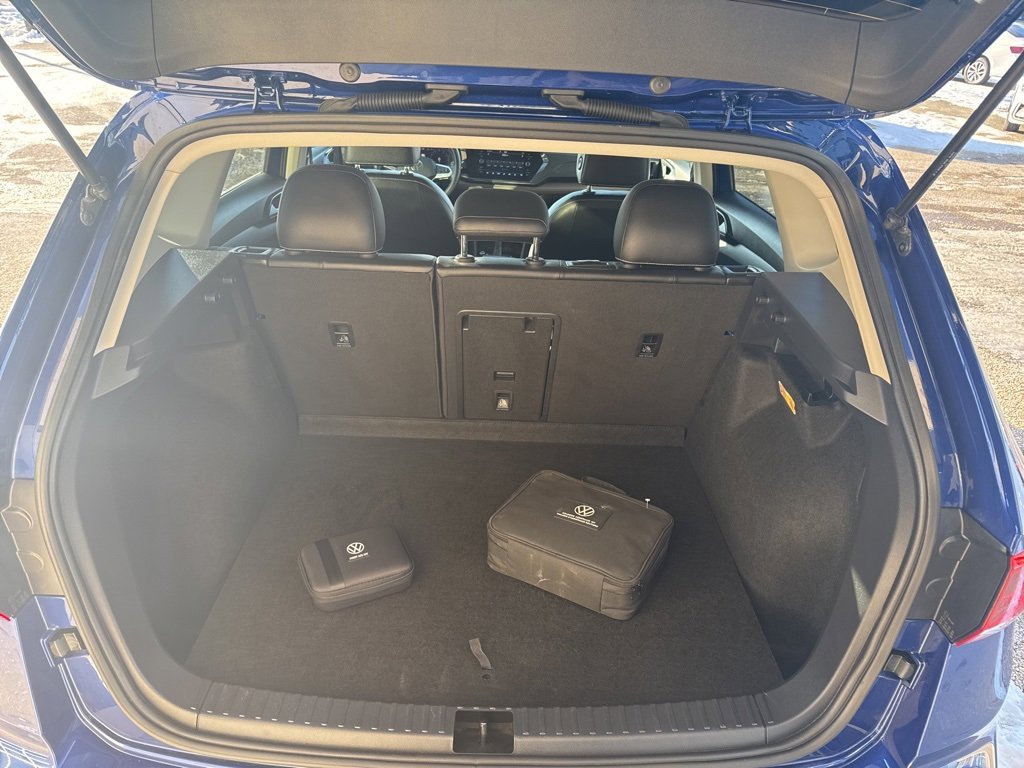 Certified 2023 Volkswagen Taos SEL image 22