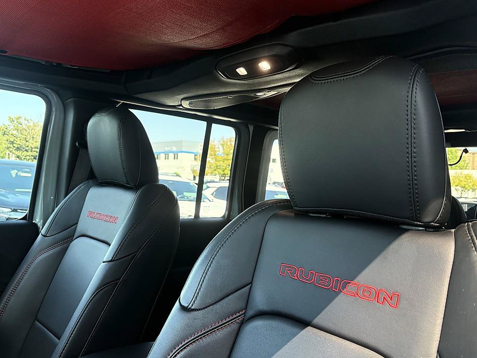 Used 2024 Jeep Wrangler Unlimited Rubicon AWD/4WD image 17