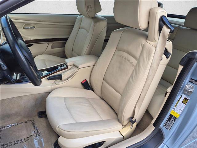 Used 2013 BMW 328i Convertible RWD image 14