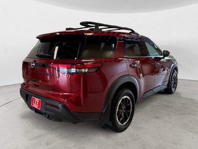 Used 2024 Nissan Pathfinder Rock Creek AWD/4WD image 5