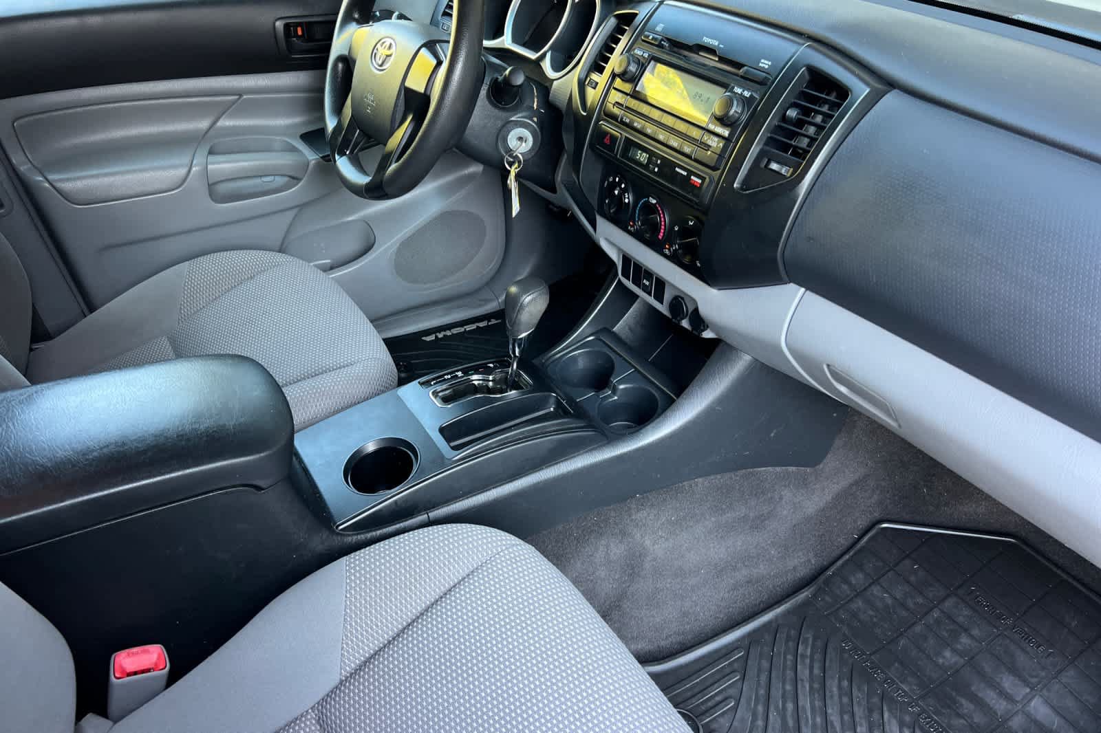 Used 2012 Toyota Tacoma 2WD Access Cab image 16
