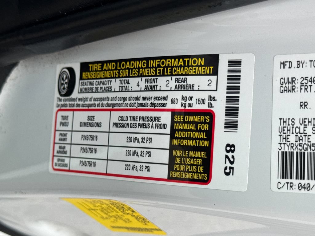 Used 2022 Toyota Tacoma SR5 RWD image 45