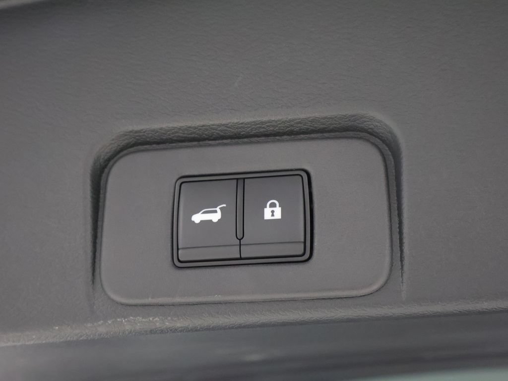 Used 2023 Nissan Rogue Platinum w/ Platinum Premium Package AWD/4WD image 22