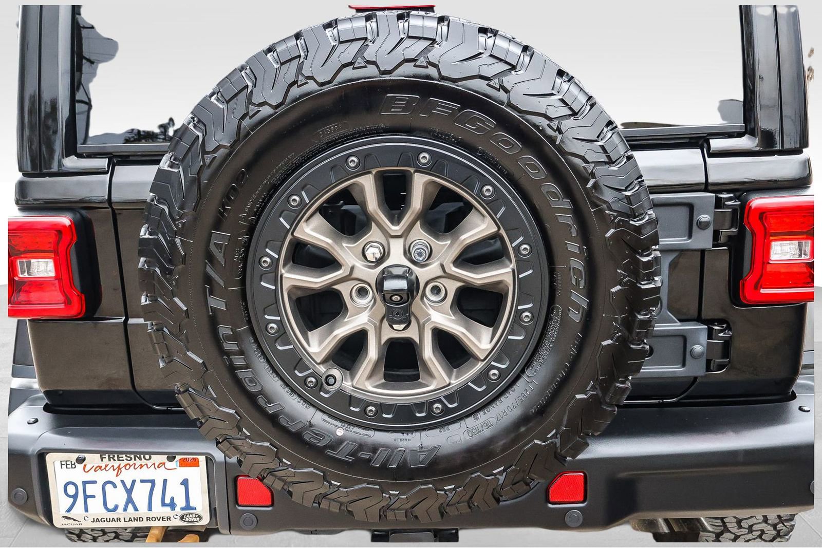 Used 2023 Jeep Wrangler Unlimited Rubicon 392 w/ Trailer Tow Package image 13