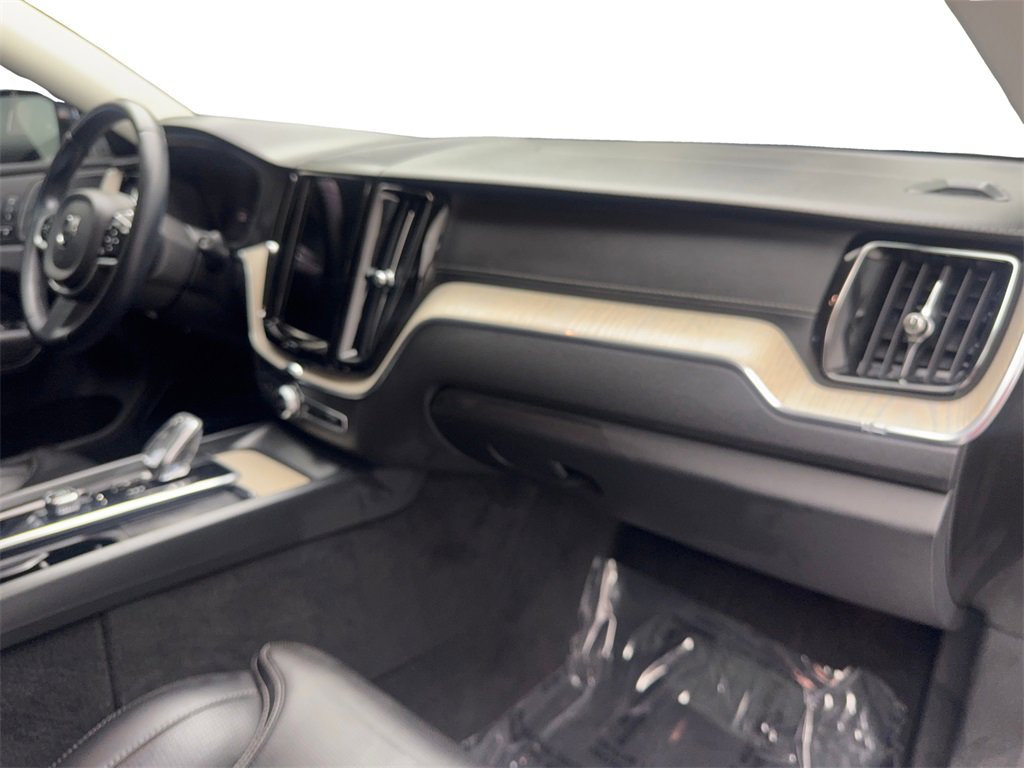 Used 2022 Volvo XC60 B5 Inscription w/ Protection Package Premier image 52