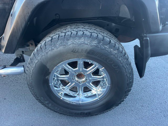 Used 2007 Jeep Wrangler Unlimited X w/ Black Appearance Group AWD/4WD image 20